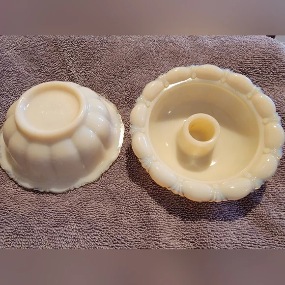 Alicite by Alladin Candle Stick Holders. Eradiated Glass confirmed - Picture 4 of 4